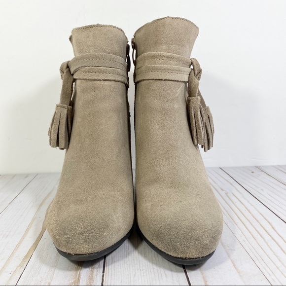 Very Volatile Enchanted Tassel Suede Leather Boot 8.5 - Picture 2 of 10